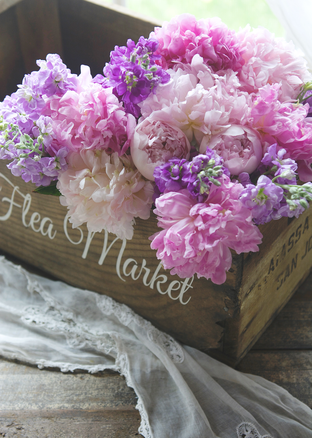 CB-2673_crate_fleamarket_vertical