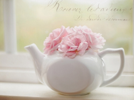 CB-1017-teapot-pinflowers
