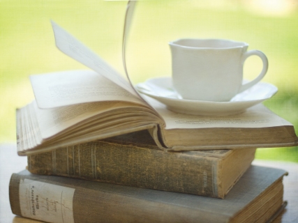 CB-1051-teacup-oldbooks