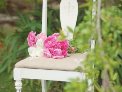 CB-1102-chair-flowers