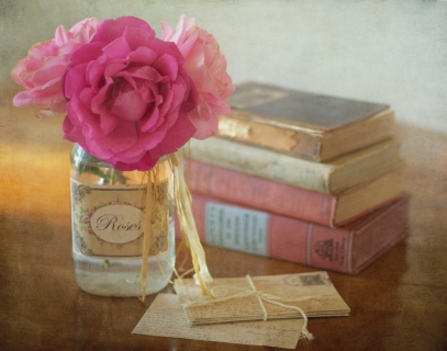 CB-2068b-roses_books1CMYK