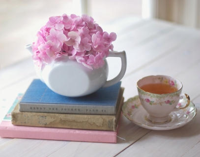 CB-2126-hydrangea_teapot2
