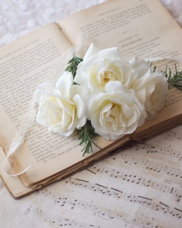 CB-2162-white_roses1