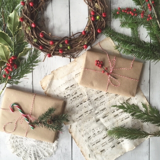 CB-2340_christmas_vignette1