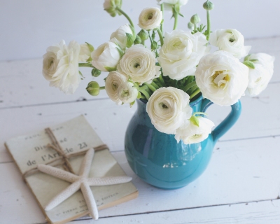 CB-2446_white_ranuncs_horizontal