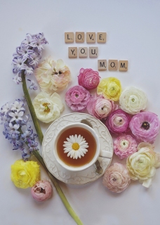 CB-2591_Mom_Scrabble_Letters