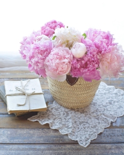 CB-2681_basket_peonies_8x10