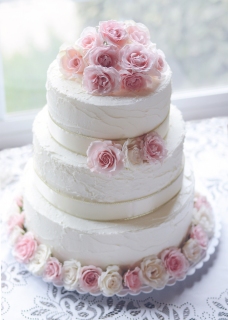 CB-2726_weddingcake_roses3