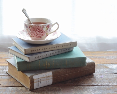 CB-2847-teacup_books_horizontal