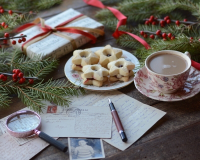 CB-2855-cookies_tea_christmas