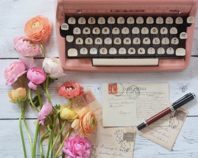 CB-2912-typewriter_flowers_horizontal CB-2912-typewriter_flowers_horizontal