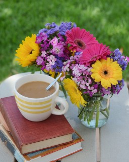 CB-2921_flowers_coffee